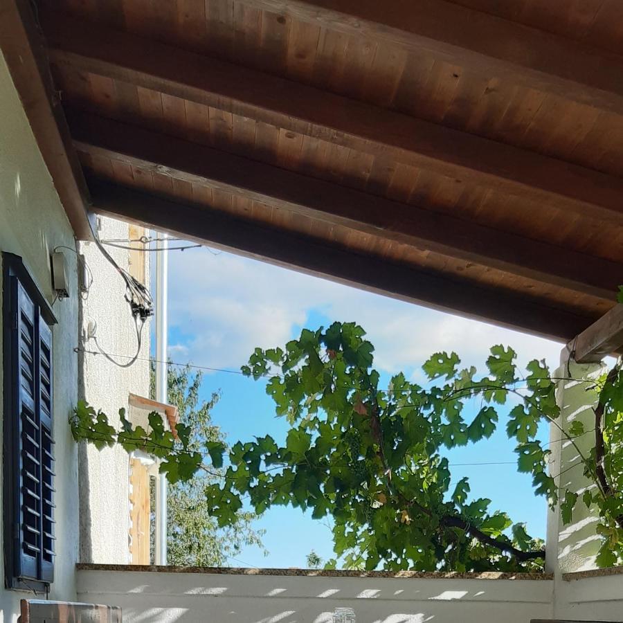 Holiday Home Loznati كريس المظهر الخارجي الصورة
